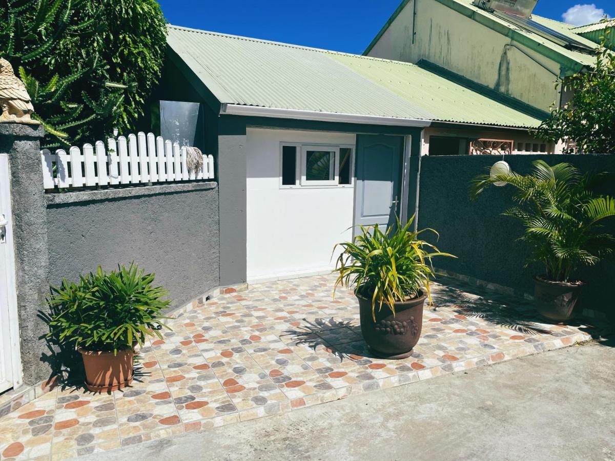 Petit Chalet Baie-Mahault Exterior photo